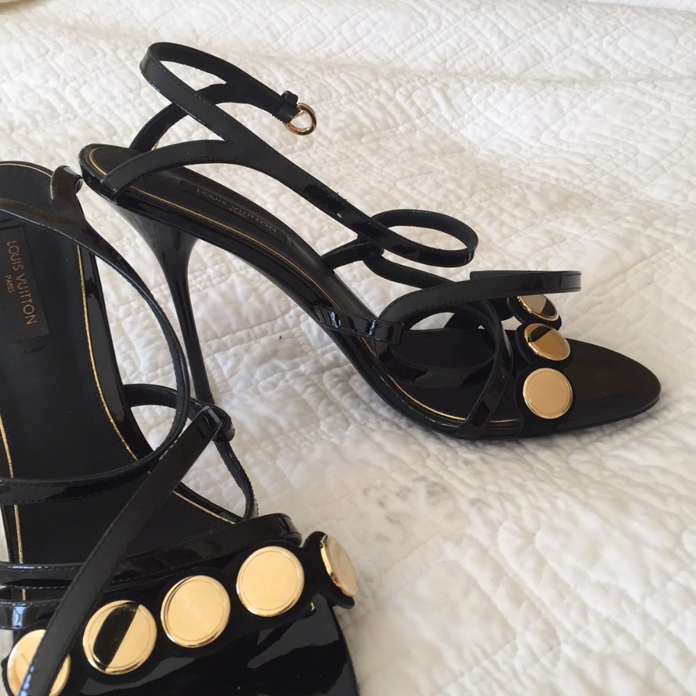 Beautiful strappy sandal heels - Picture 2 of 10